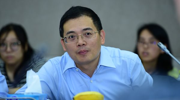 离开华泰后,陆挺首次以野村证券首席亮相,这样预判货币与财政政策