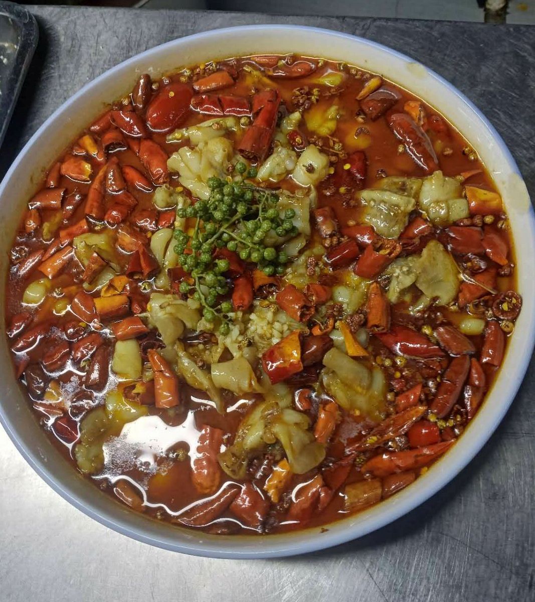 川菜经典鲜香麻辣水煮牛蛙