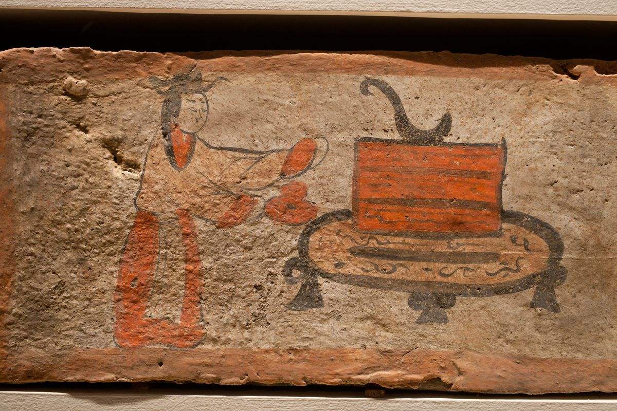 魏晋时期的壁画延续汉风,如同"连环画"一样生动有趣