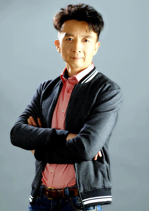 扮演扫把星的演员叫刘波,凭借实力把扫把星的"丑"演绎的深入人心.