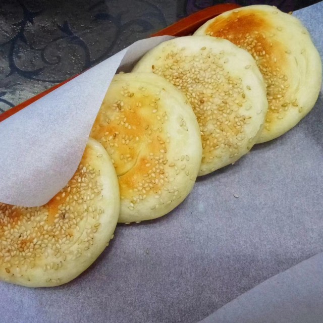 芝麻发面烙饼,方便快捷,松软好吃