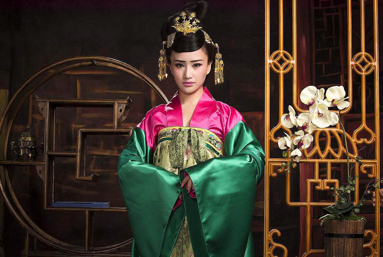 在中国古代,妇人也有着三六九等之分,特别是官员的妻子(妾无法获得