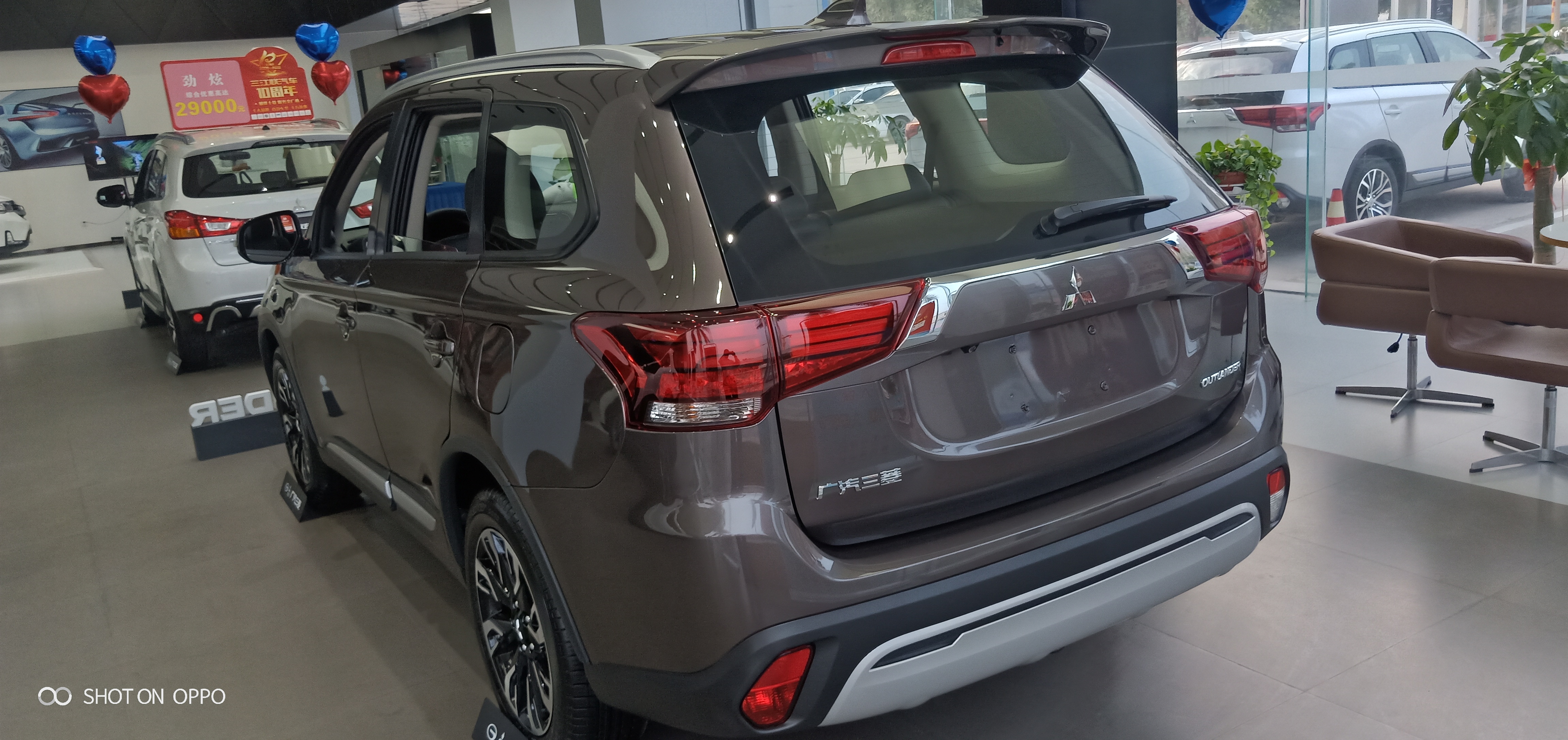 广汽三菱19款欧蓝德到4s店,欢迎品鉴