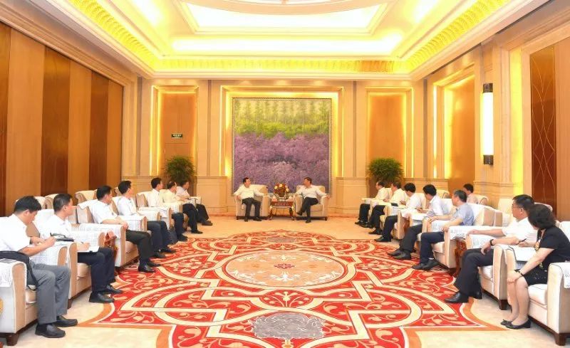 王文涛会见国家粮食和物资储备局局长张务锋