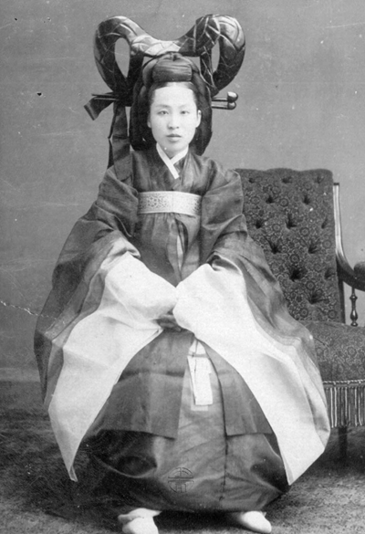 揭秘百年前的朝鲜女性们,颜值很高,比中国古代的嫔妃漂亮!