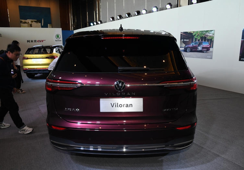 高端商务mpv上汽大众viloran广州车展首发亮相