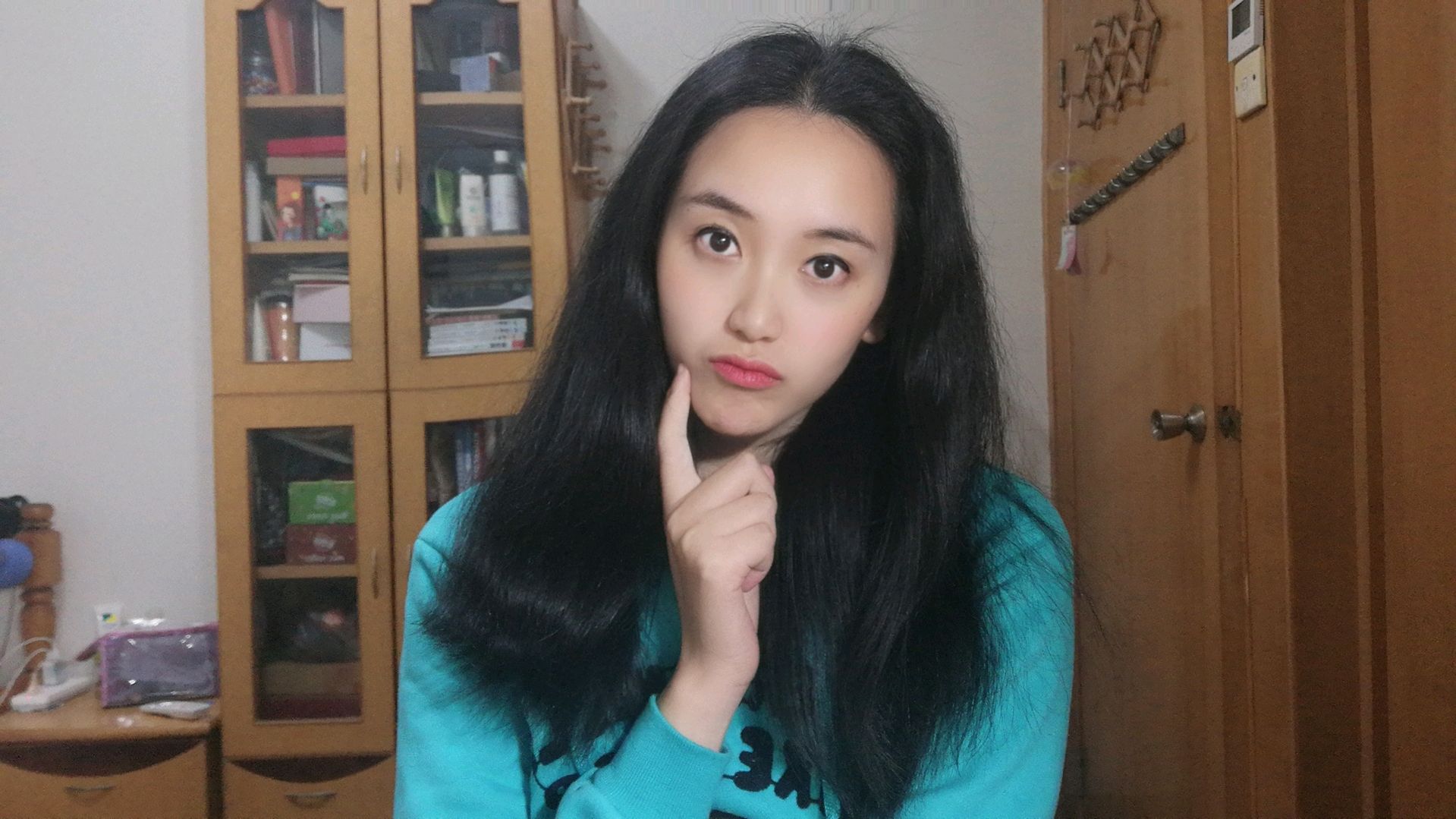 馨子小厨娘上线,周末煮大明虾,清淡又营养,厨艺细胞持续开发中