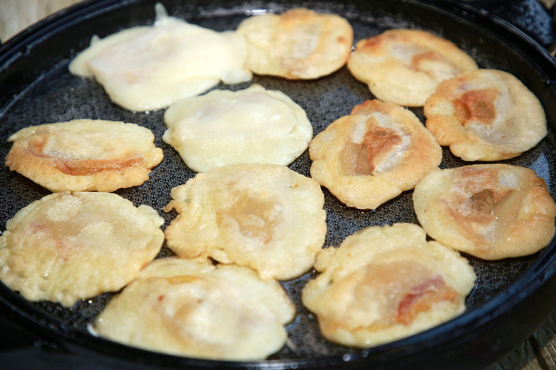 安徽城市吃喝玩乐# 宣城宁国粑粑,宁国特色小吃之一,以香,软,油而不