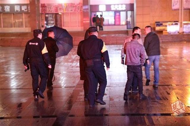 襄阳火车站严禁喊客拉客,15人违规被行政处罚
