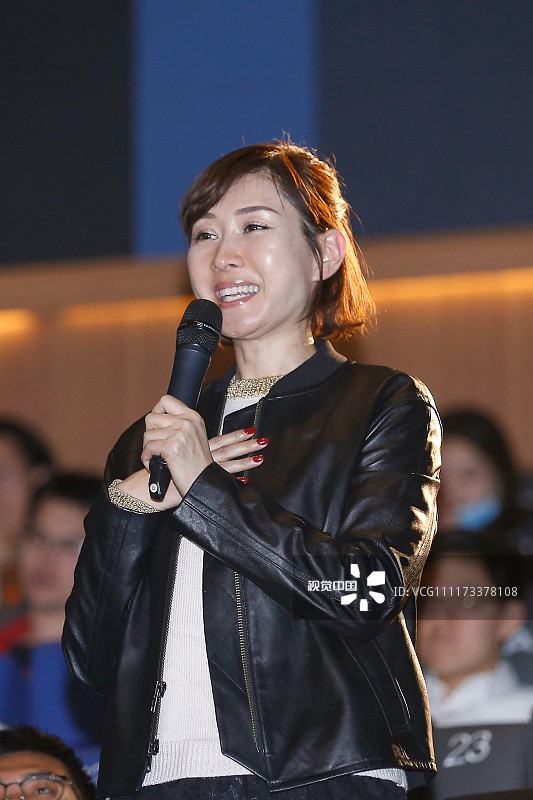 2018年10月24日,北京,动画片《昨日青空》举行首映见面会,主持人李霞
