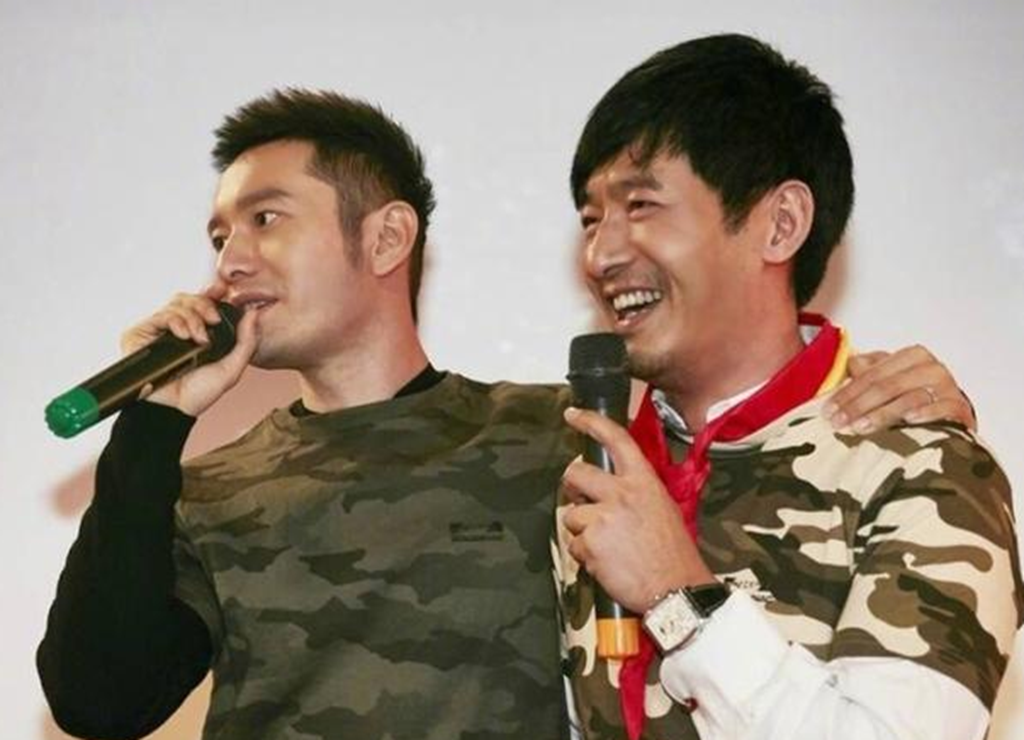 黄晓明41岁生日,郭晓冬发18年前旧照祝福,合影中陈坤实力抢镜 黄晓明41岁生日,郭晓冬发18年前旧照祝福,合影中陈坤实力抢镜