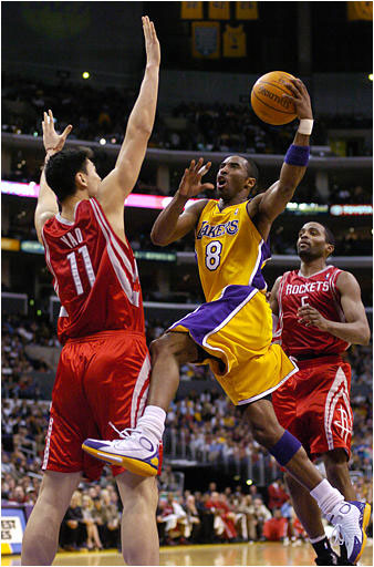 杨超越担任篮球世界杯官方助力大使,期待能为中国男篮抽到上上签