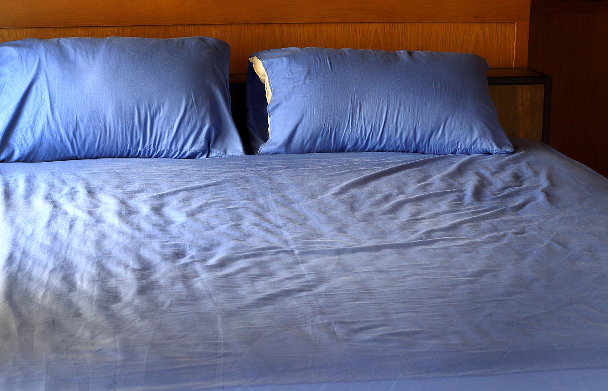 宁静的蓝色床单,让你远离失眠  蓝色是一种具有独特气质的颜色,蓝色