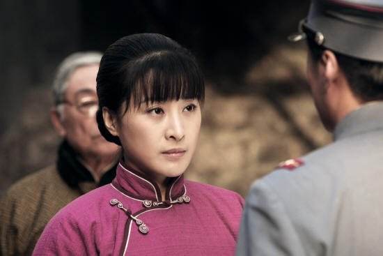 《传奇之王》里有过合作,剧中王雅捷饰演女主梅子,是柳云龙饰演的男主