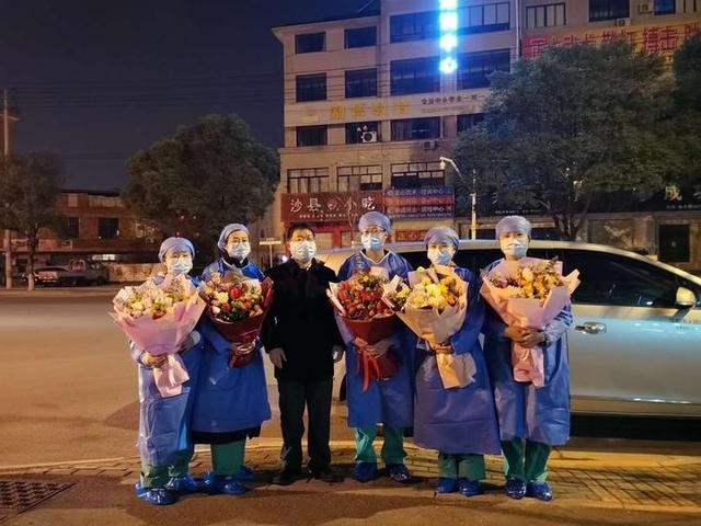 东阳首批治愈病人的主管医生卢斌 讲述隔离病房内的故事