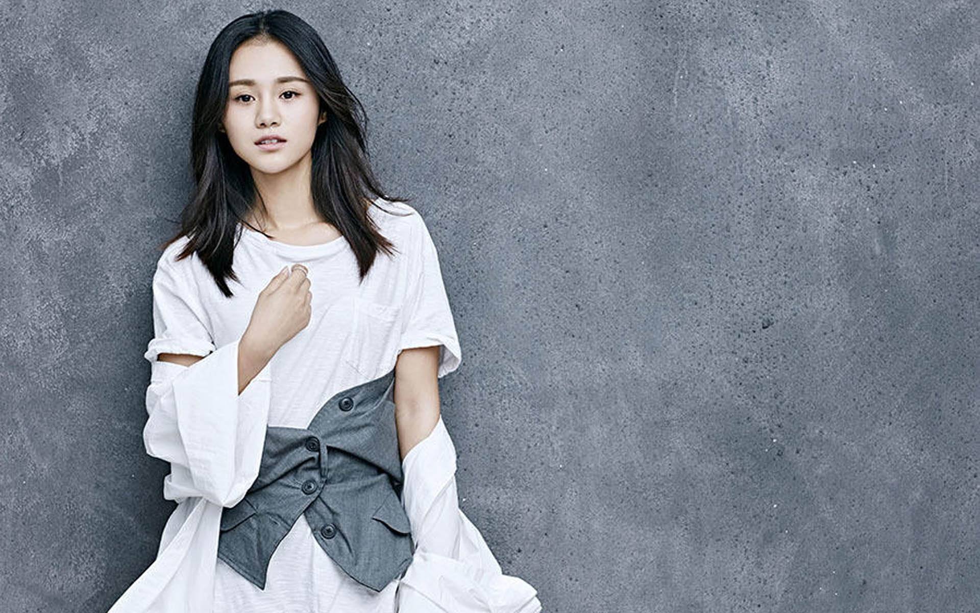 还记得《花千骨》中的"糖宝"吗?她参加艺术体操比赛,真的很美