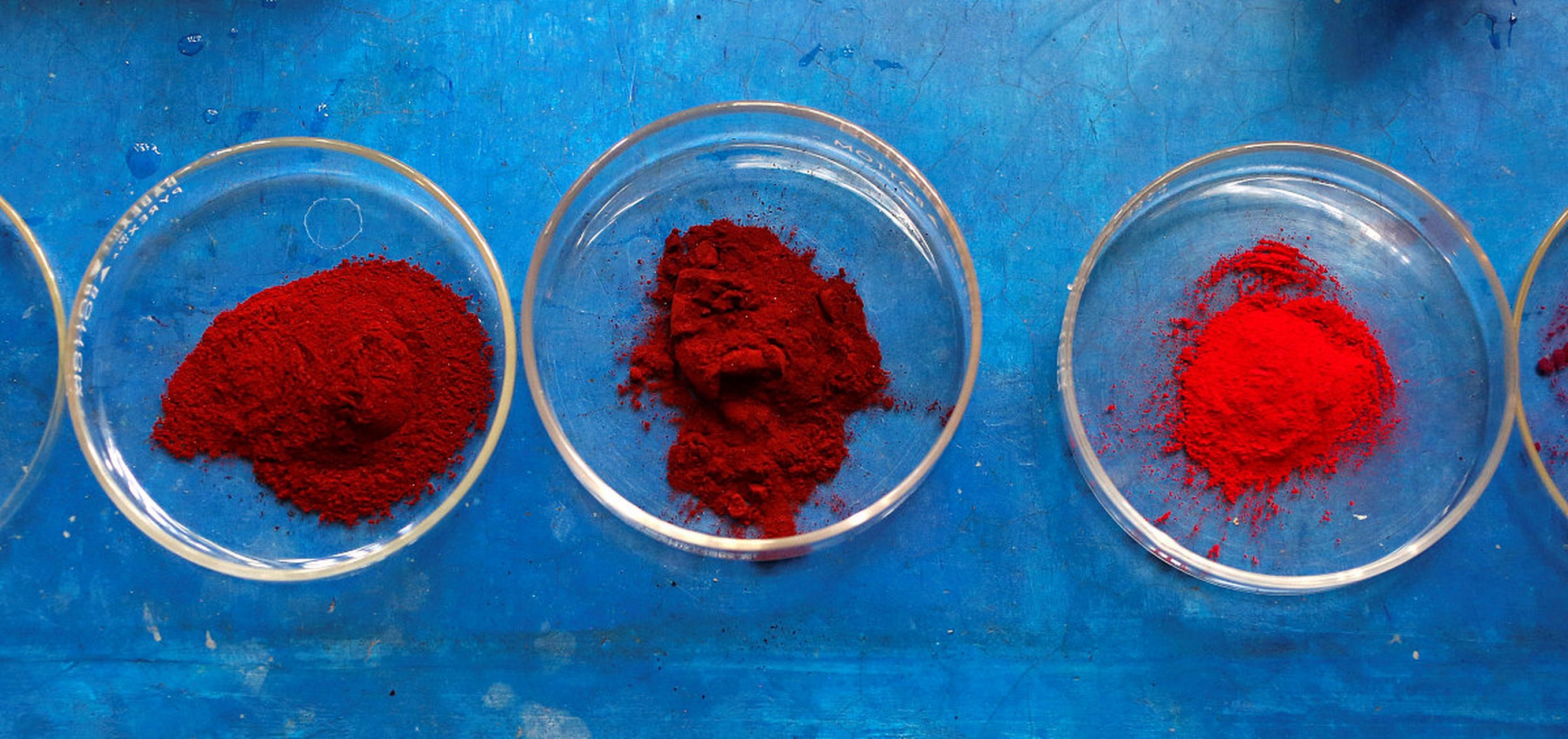 强氧化剂在反应中神奇变化,通过实验操作直观理解其奥秘.