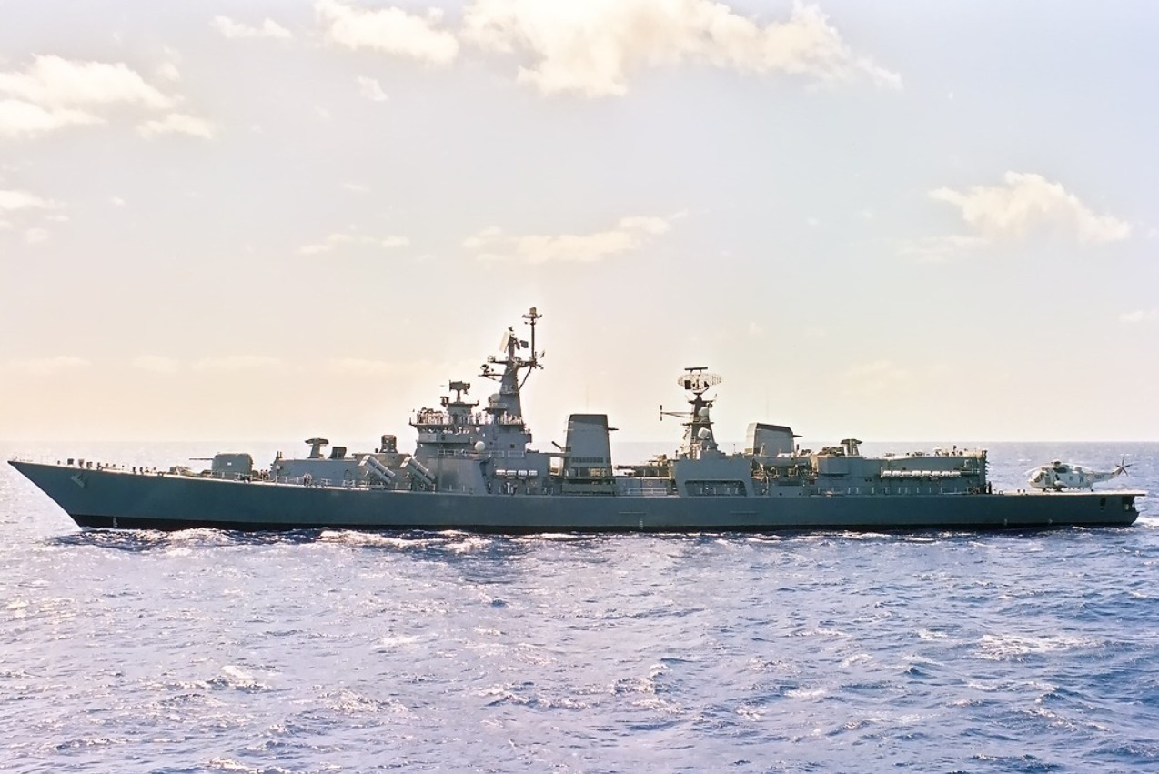 德里级驱逐舰,该战舰是印度自行建造的一艘主力战舰,舰上配备了很多