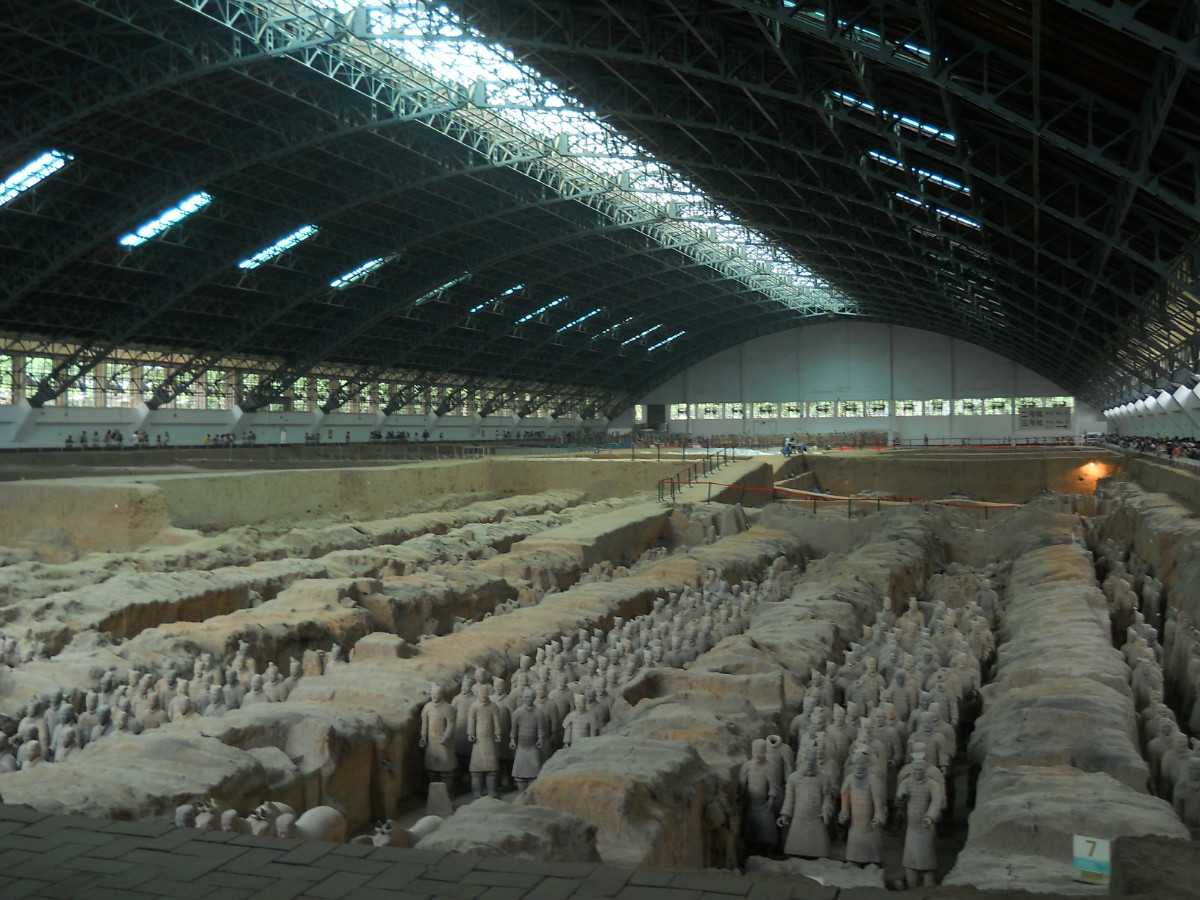 细数旅游必去的景点,西安兵马俑,香港特别行政区太平山顶自然也在其中