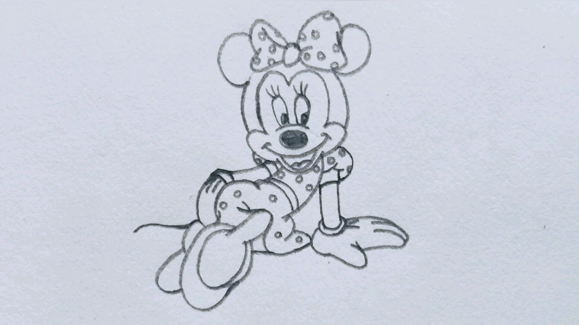 手绘简笔画米老鼠