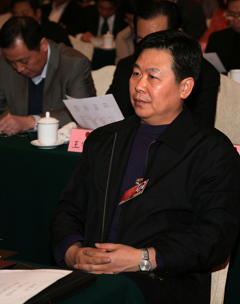 近日,恒大集团宣布赵长龙将接任董事长一职,引起了广泛关注.