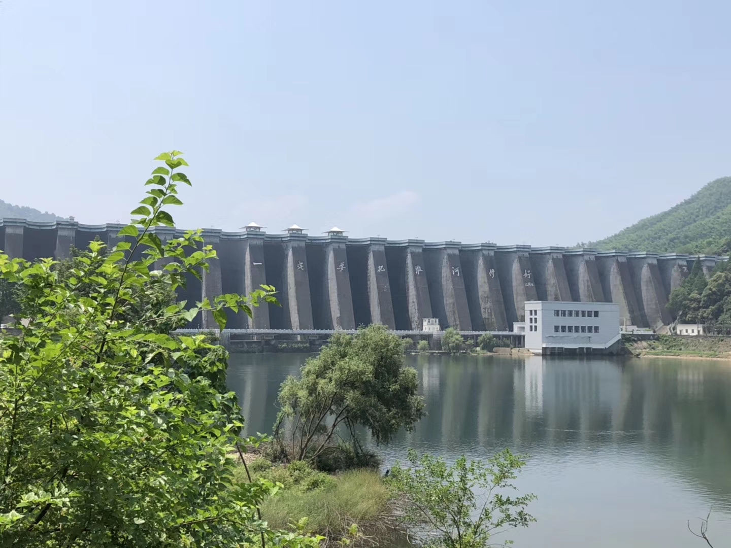 佛子岭大坝风光秀丽