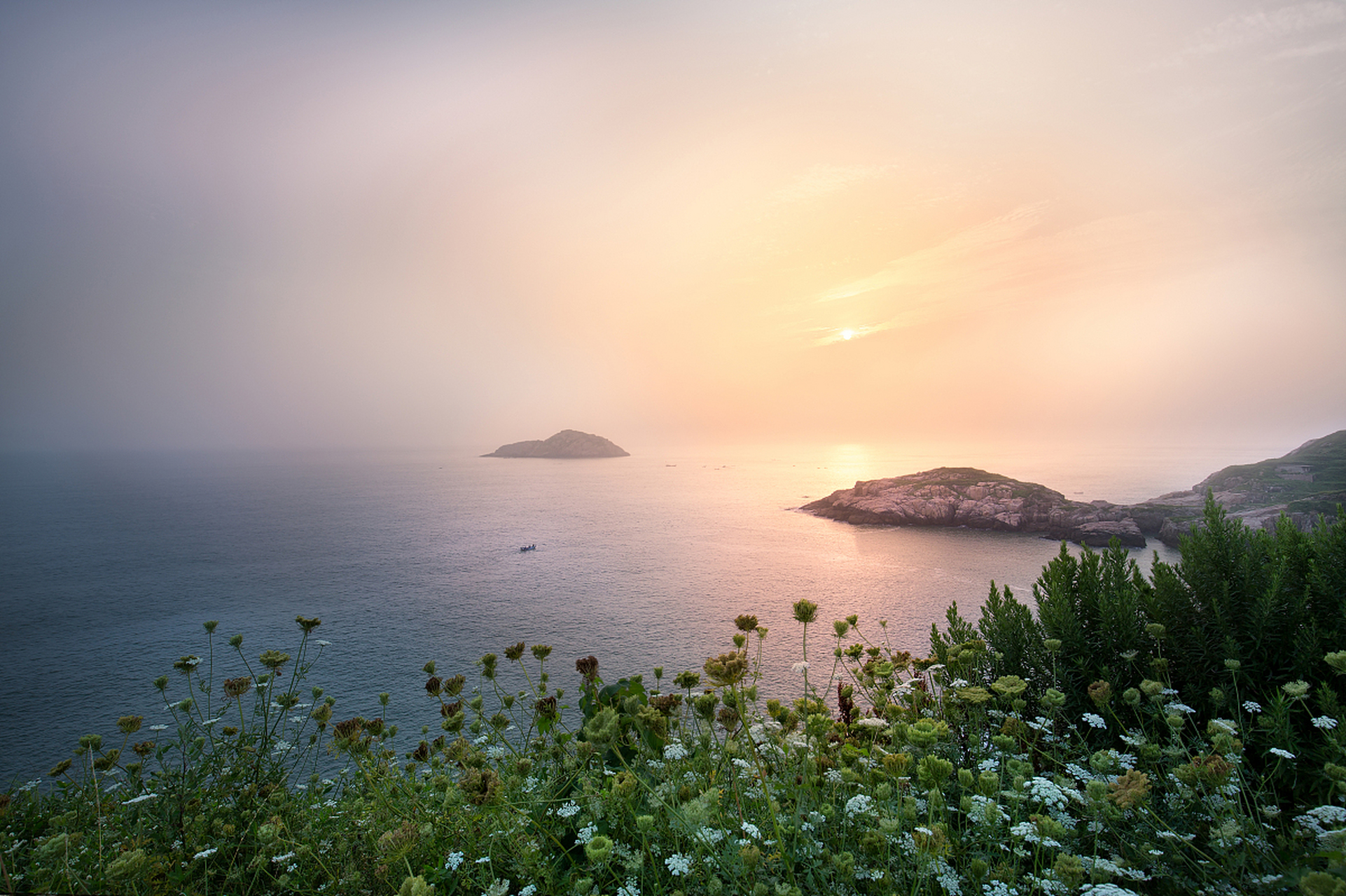 旅游# 浙江舟山群岛是我国唯一以群岛著称的海上城市,这里的海岛旧