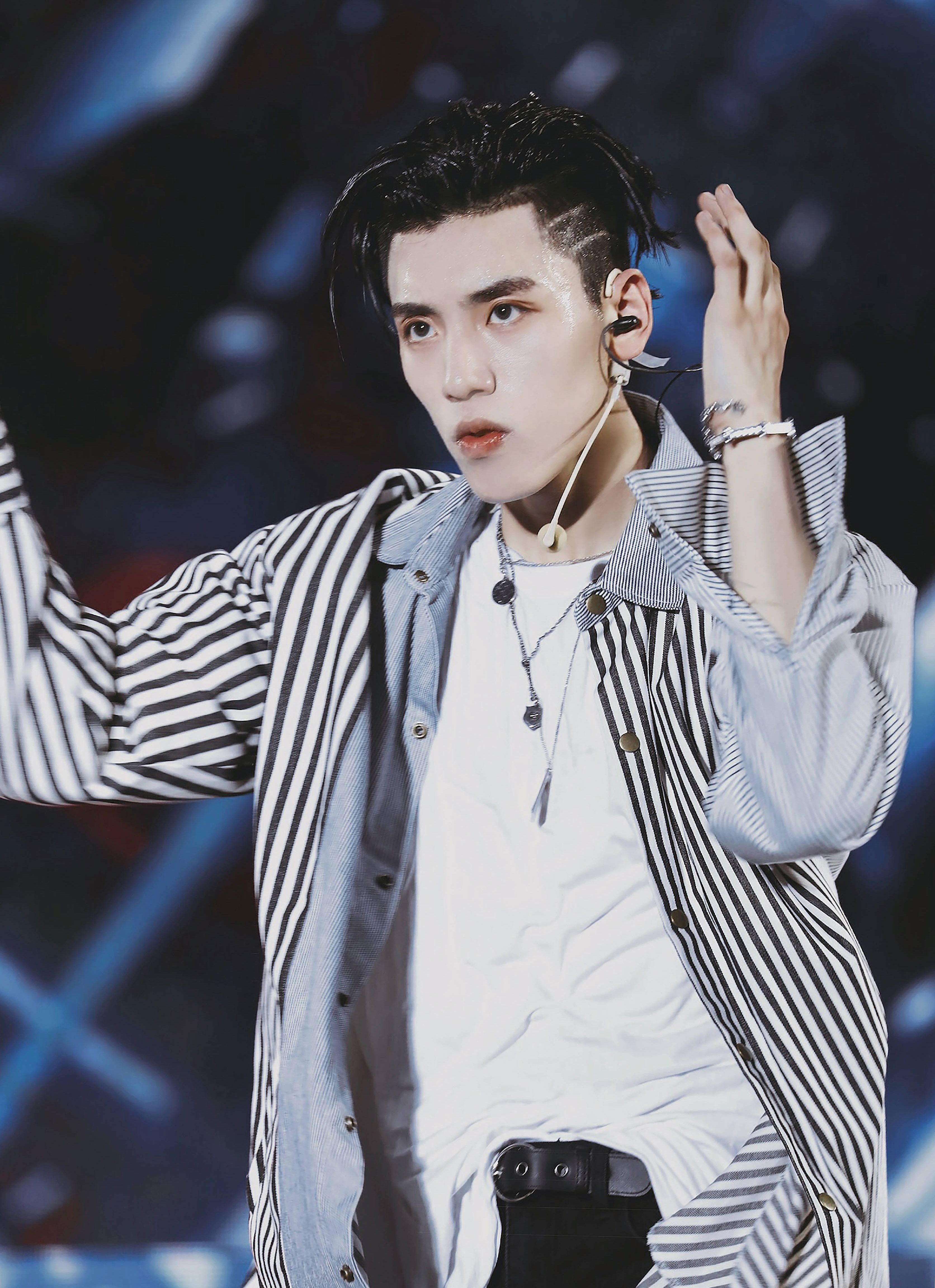 nine percent 王子异高清无水印壁纸,时装走秀帅出新高度!