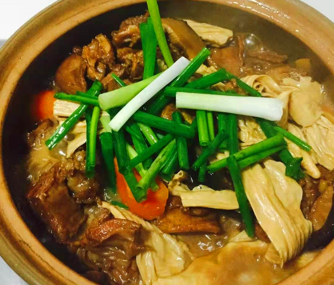 营养丰富健康的支竹羊腩煲,好吃美味还不腻,做法也很简单