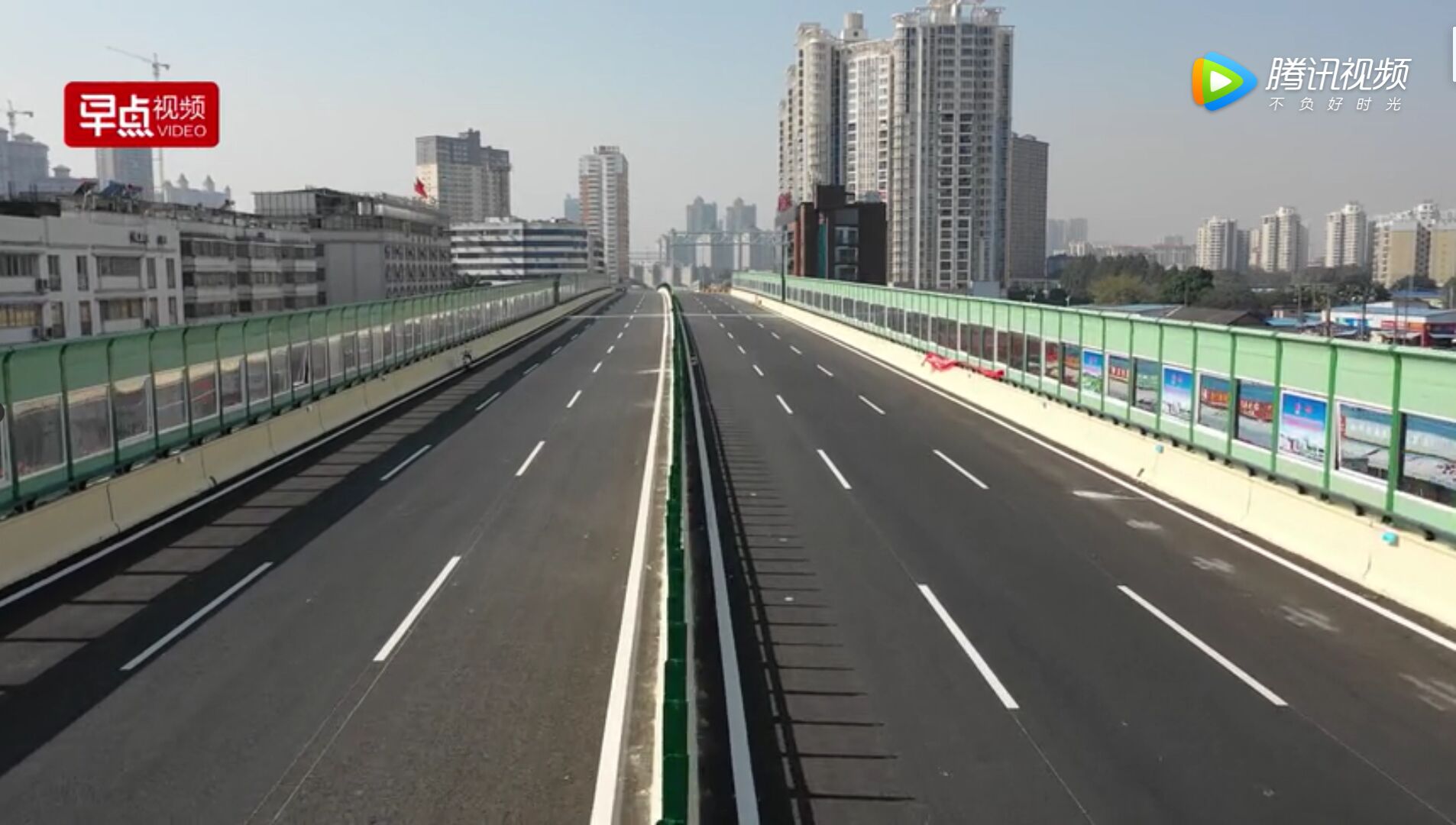 11月30日上午9时,南宁清厢快速路全线通车!西乡塘人民欢呼了