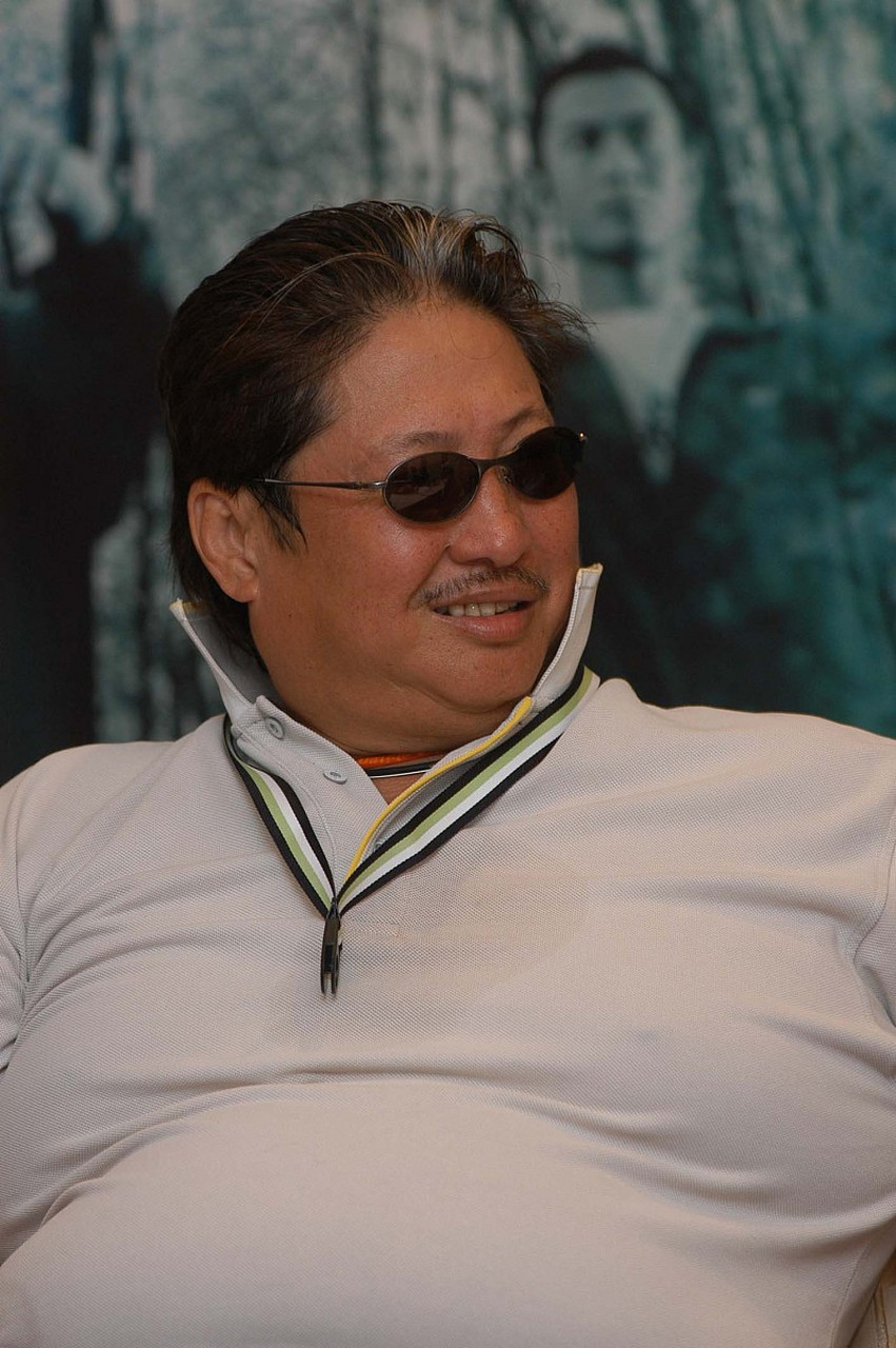 "大哥大"洪金宝说:小时候恨过师父,觉得他又严厉又心狠手辣,经常打我