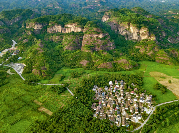 旅游:走进贵溪塘湾古镇,古典文化美和古朴民风扑面而来!