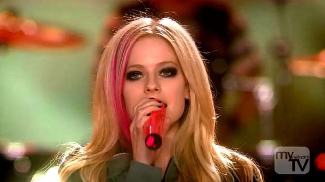 [图]艾薇儿Avril Lavigne现场版《When You're Gone》，还是那么好听