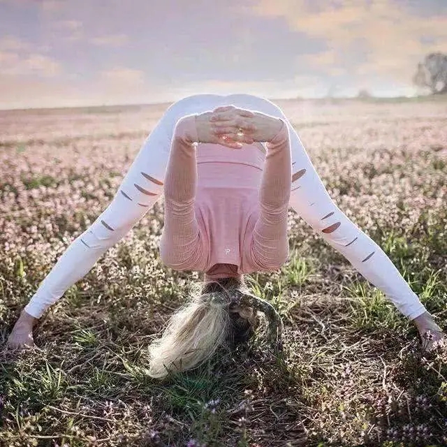 倒立好处一箩筐,不敢也不会咋办?11个半倒立动作,零基础也能练