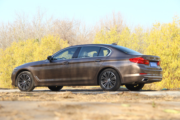 5系的意义在于不断超越自己 试驾华晨宝马540li