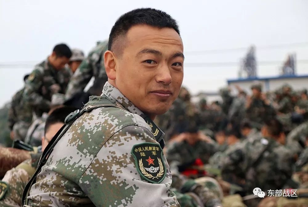 当兵16年,带过12年新兵,这样的四级军士长你见过没?