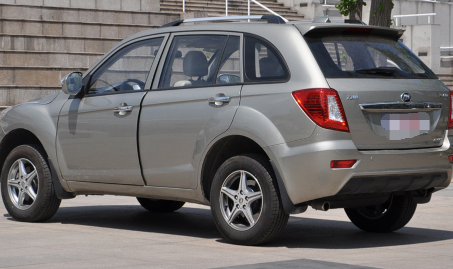 力帆x60 整车刚柔并济的造型,都市中的精灵