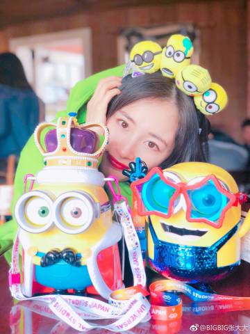 9月11日张韡微博晒图,粉丝神评论亮了