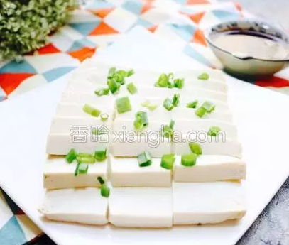 白玉红油豆腐的做法