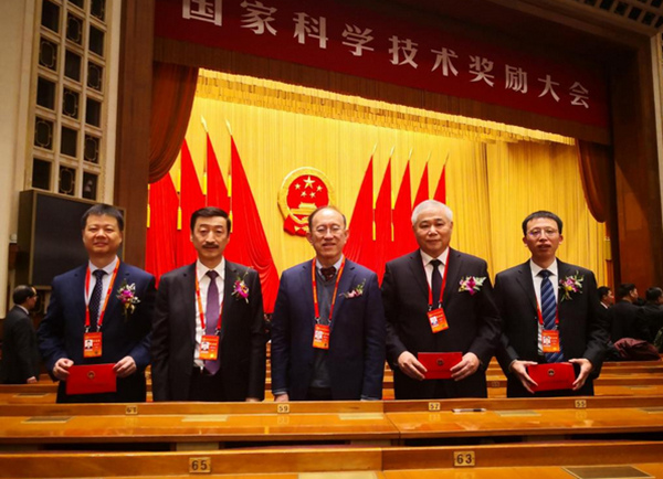 人民网北京1月8日电(李依环)今日,2018年度国家科学技术奖励大会在