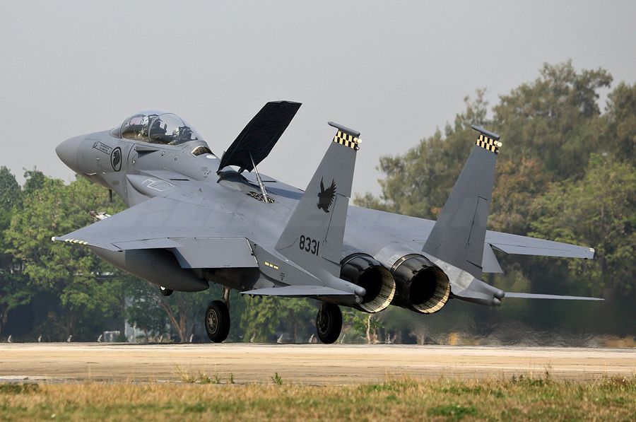 美国f-15鹰式战斗机高清大图