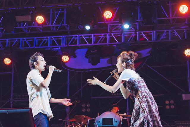 超惊喜!阿肆&林宥嘉音乐节对唱《致姗姗来迟的你》