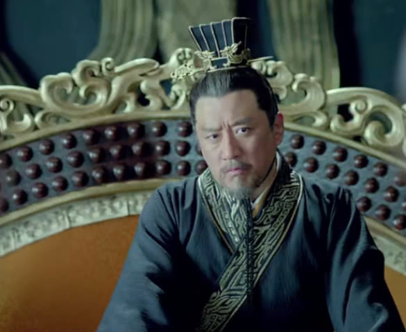 琅琊榜:梁帝炸毛,蒙统领捞不上来,为何他无心的话反而起作用