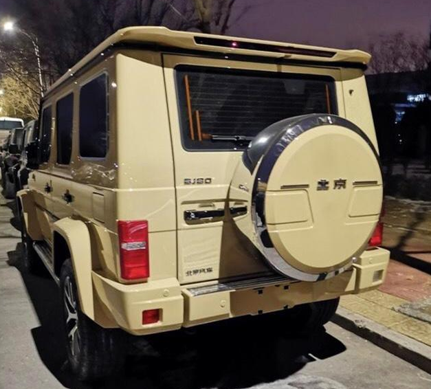 北汽甩大招,新款硬派越野车搭载v6动力!配"沙漠灰"涂装