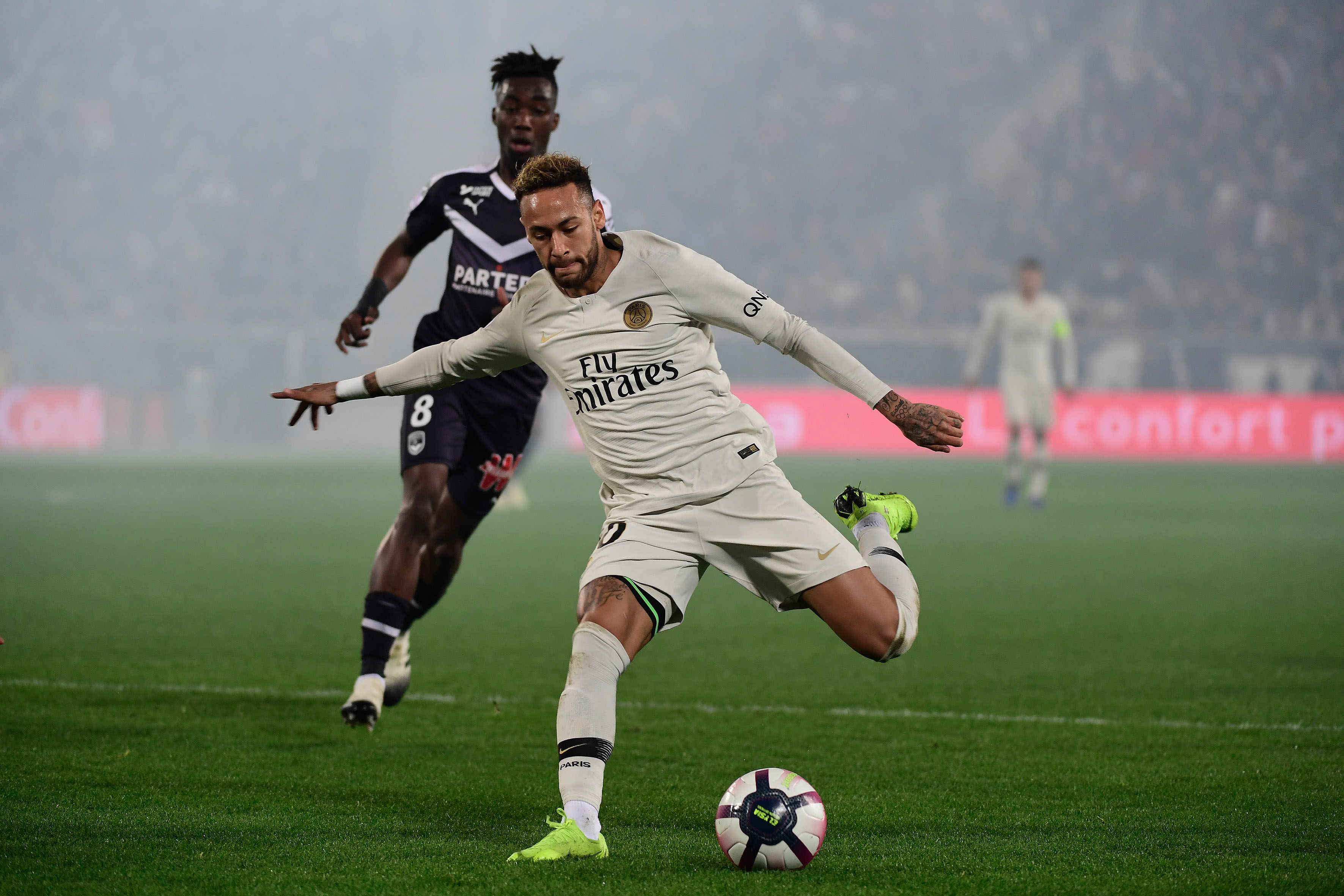 足球——法甲联赛:巴黎圣日耳曼战平波尔多