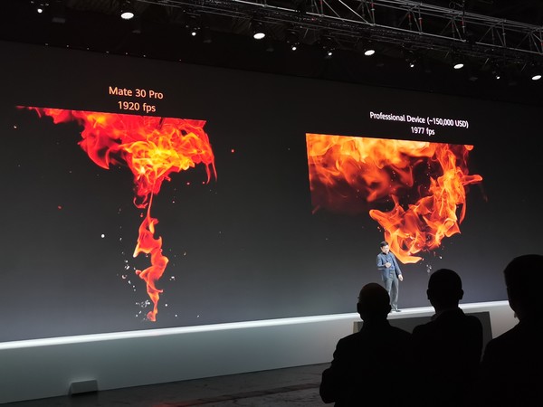 时间放慢256倍 华为mate 30系列7680帧超高速摄影