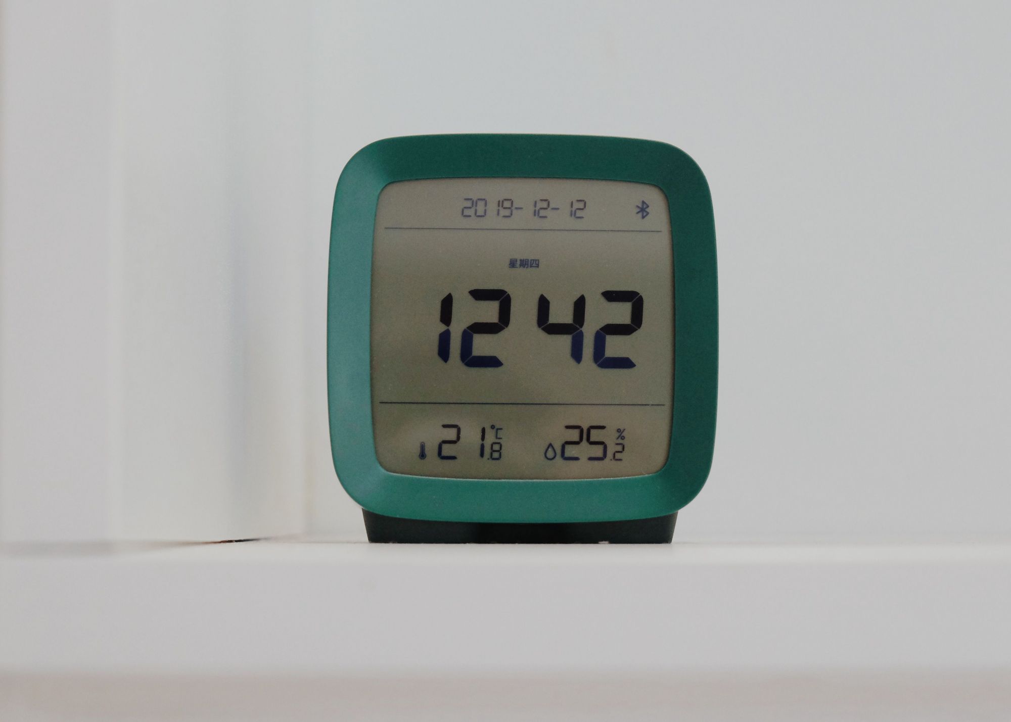 青萍蓝牙闹钟图赏:闹钟,温湿度和小夜灯三合一