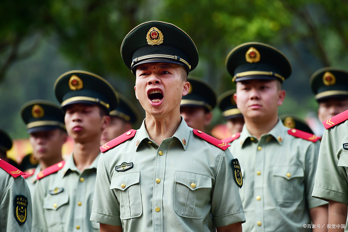 义务兵除了当班长转士官有优势,这4种情况晋升军士也有优势