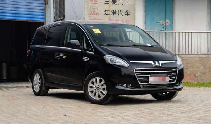 纳智捷大7 mpv,设计风格炫酷,从内到外都很受欢迎