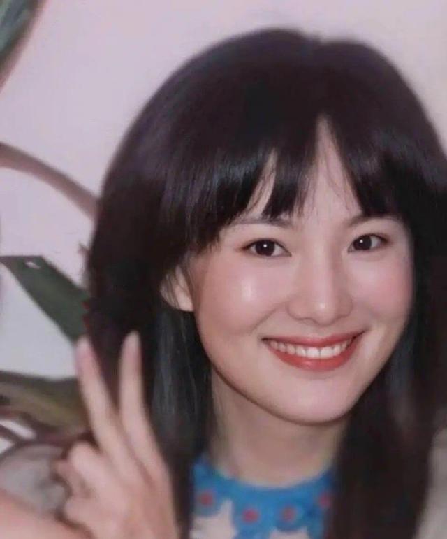 都知道咏梅得影后,却没人知道她年轻时多时尚,老公才是真正大咖